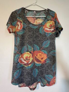 LuLaRoe Floral Classic Tee